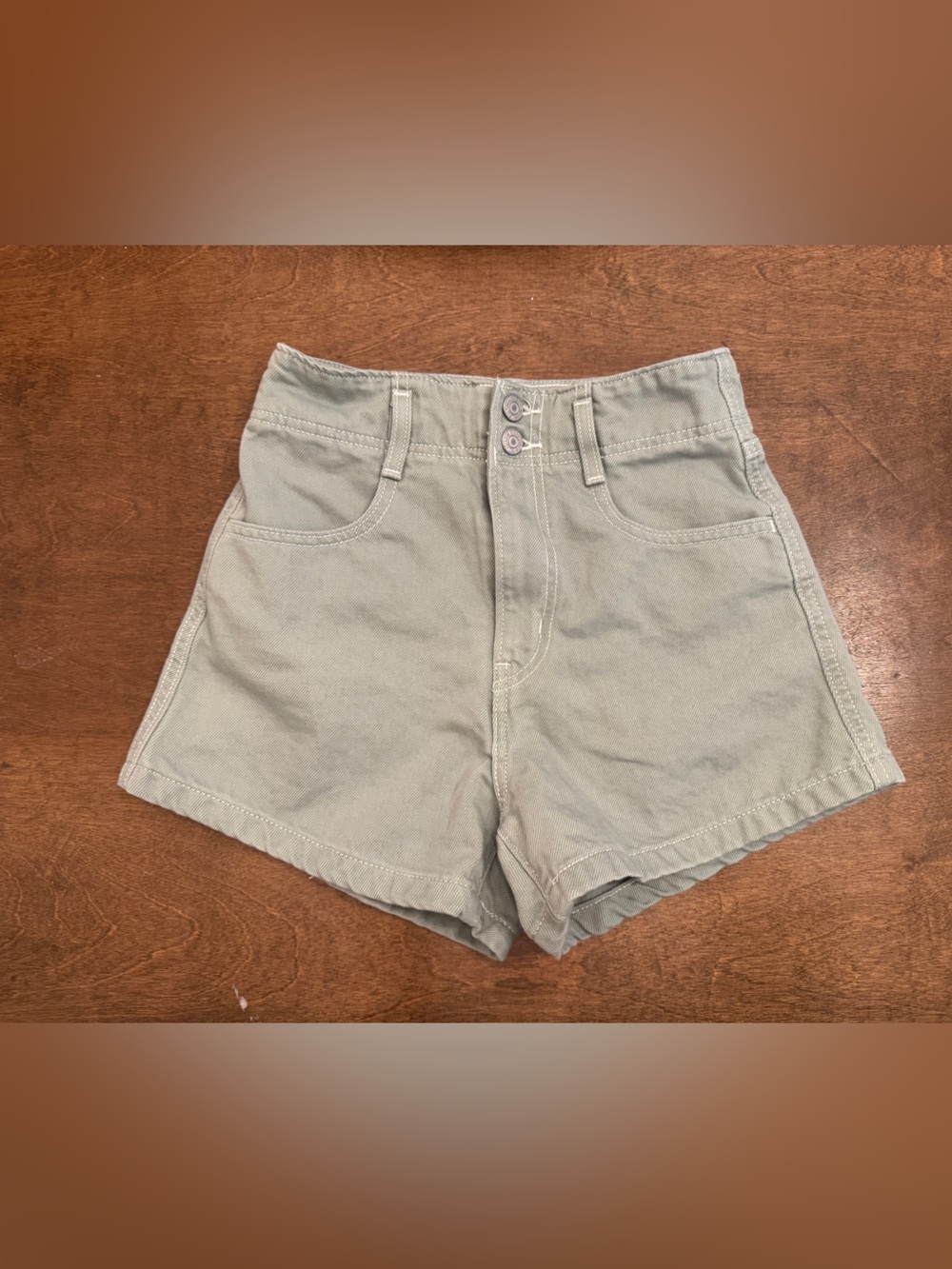 Levi’s High Rise Mom Jean - Picture 3 of 5